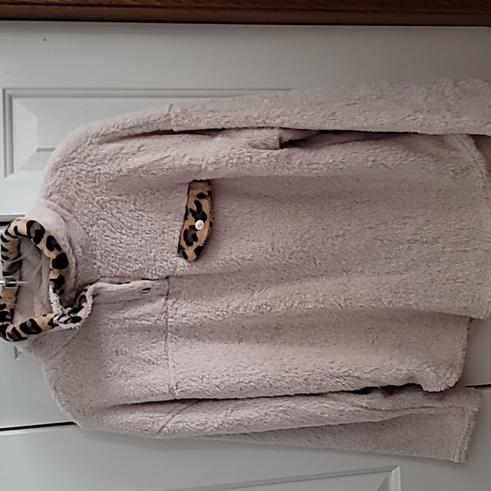 Small super soft pullover Boutique (no name)